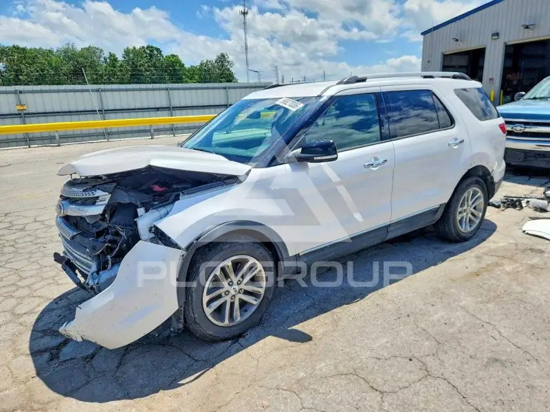 2013 Ford EXPLORER фото