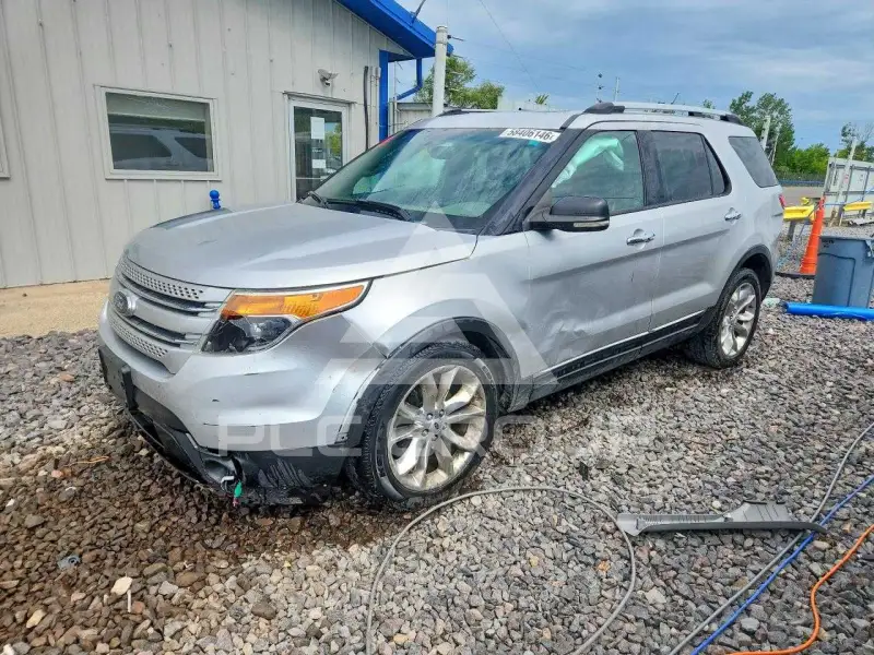 2013 Ford EXPLORER фото