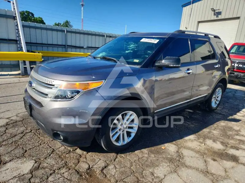 2013 Ford EXPLORER фото