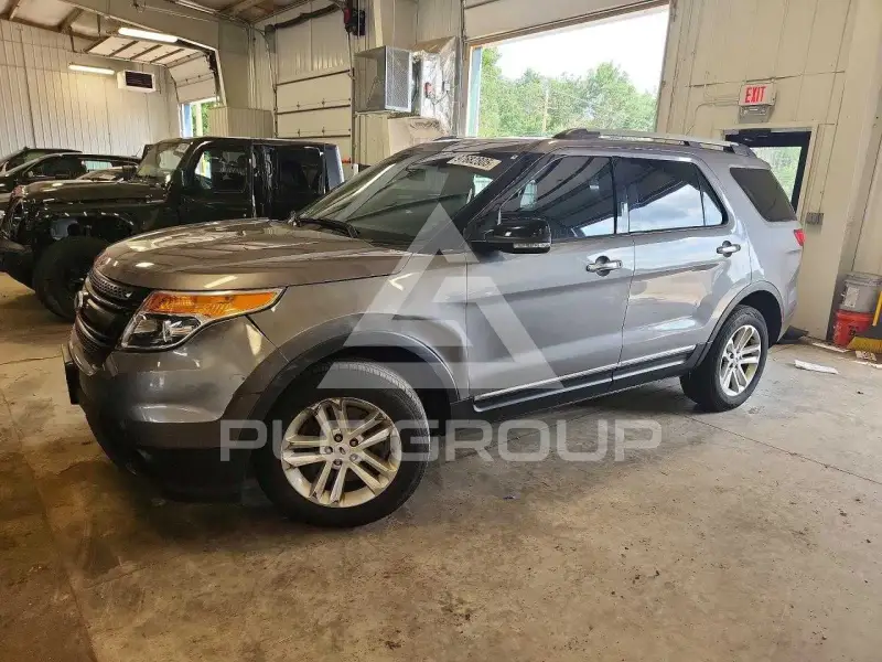 2013 Ford EXPLORER фото