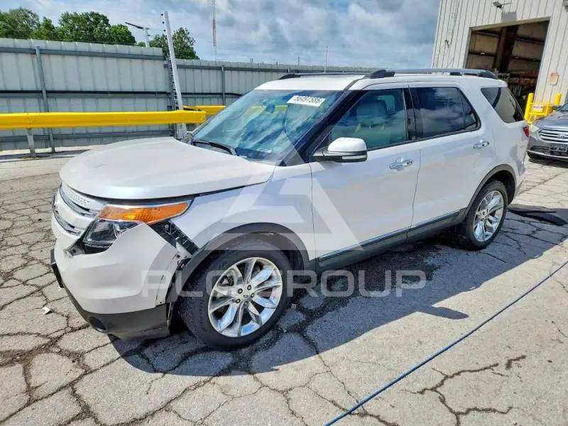 2013 Ford EXPLORER фото