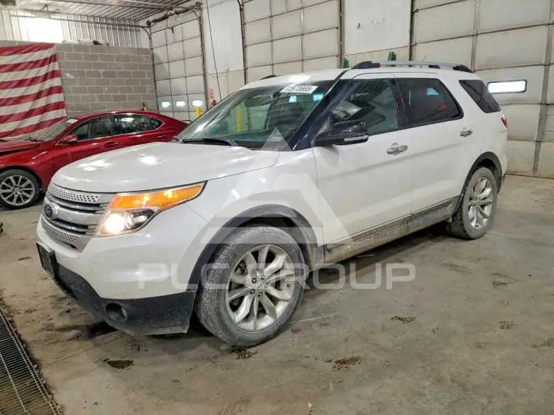 2013 Ford EXPLORER фото