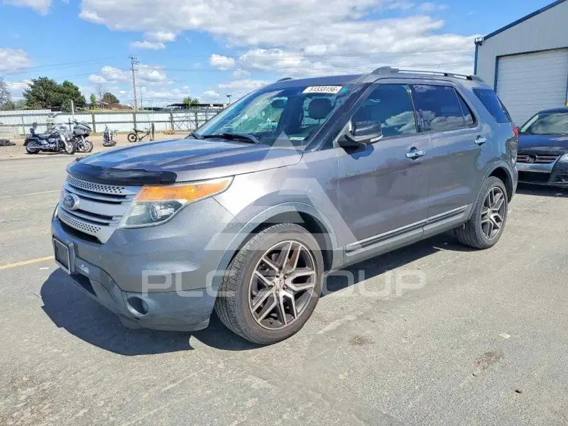 2013 Ford EXPLORER photo