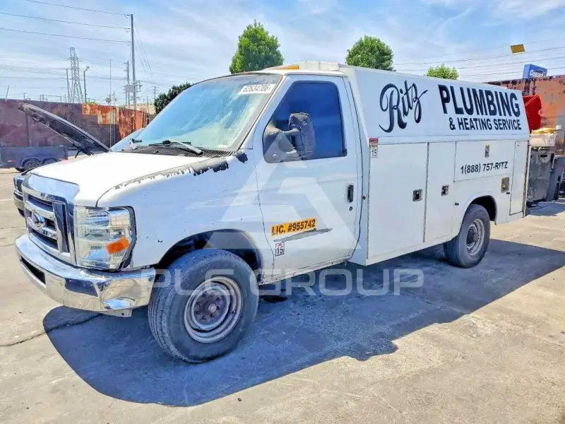 2013 Ford ECONOLINE фото