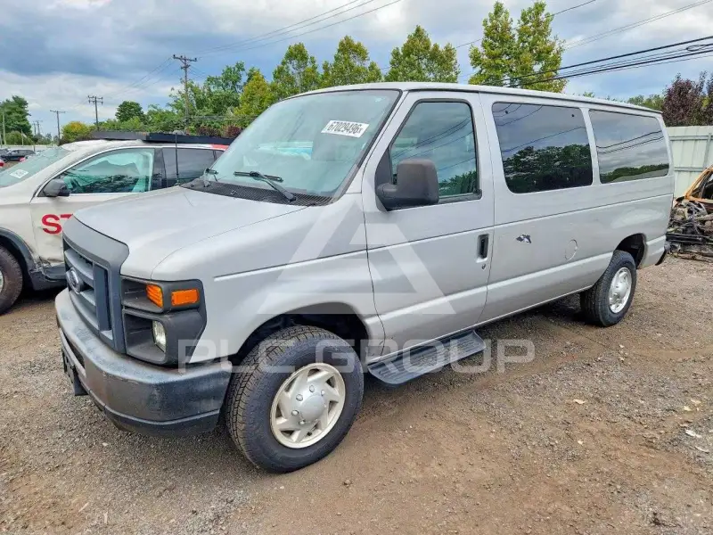 2013 Ford ECONOLINE photo