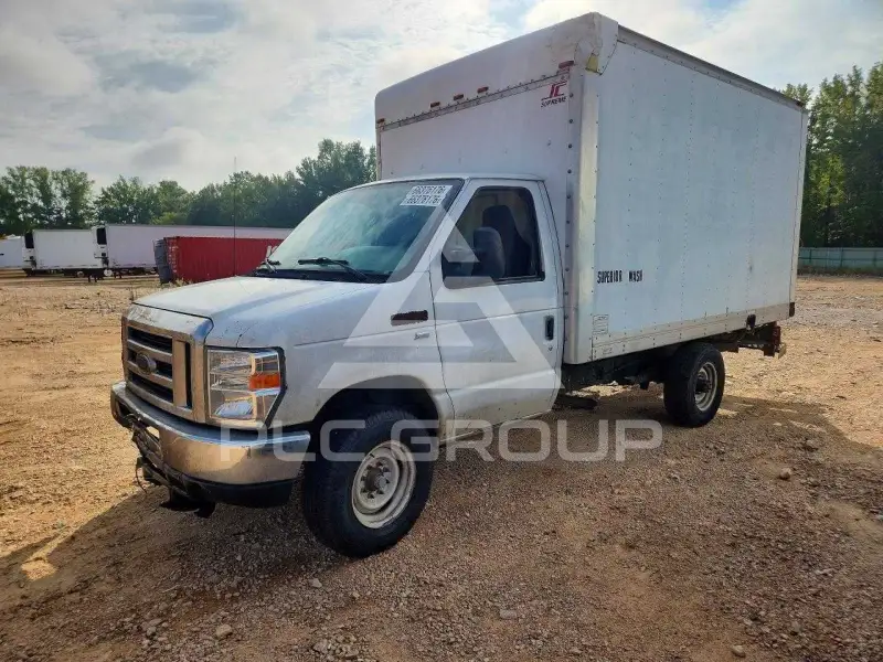 2013 Ford ECONOLINE фото