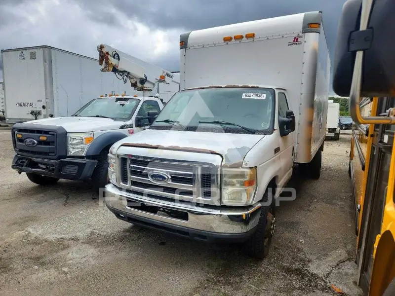 2013 Ford ECONOLINE фото