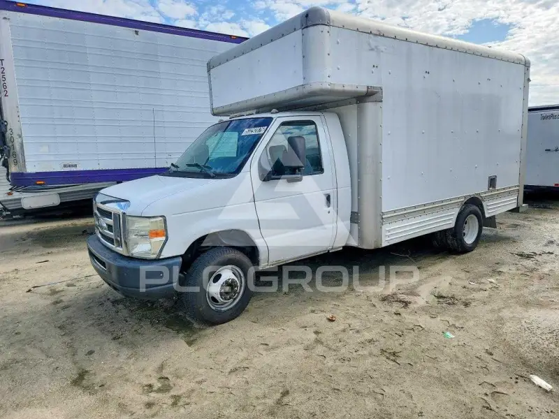 2013 Ford ECONOLINE фото
