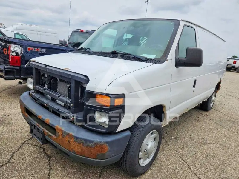 2013 Ford ECONOLINE фото