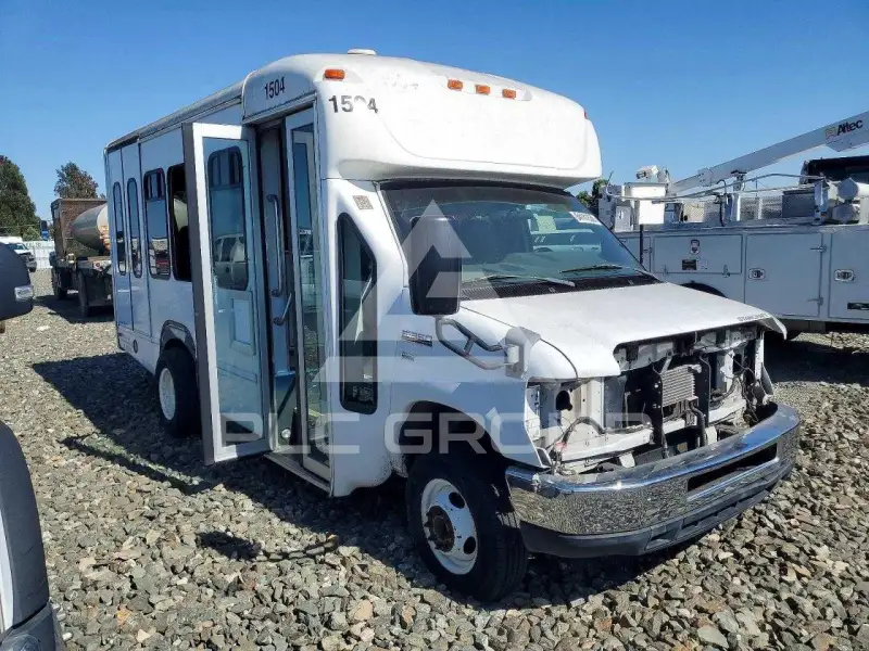 2013 Ford ECONOLINE фото