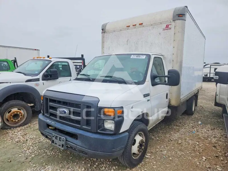 2013 Ford ECONOLINE фото