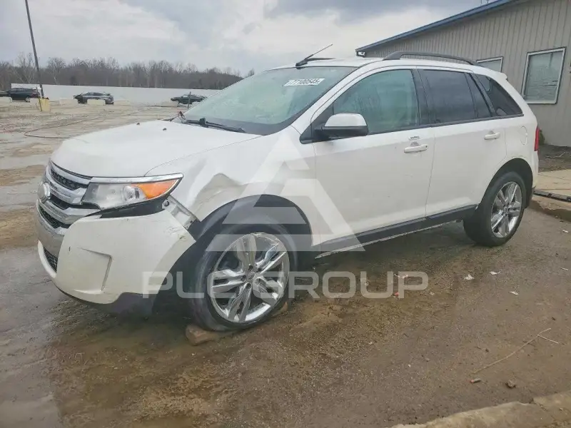 2013 Ford EDGE photo