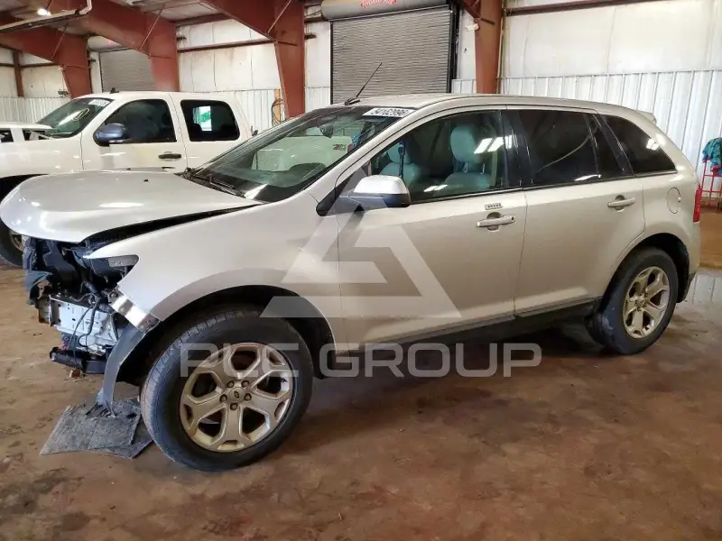 2013 Ford EDGE photo