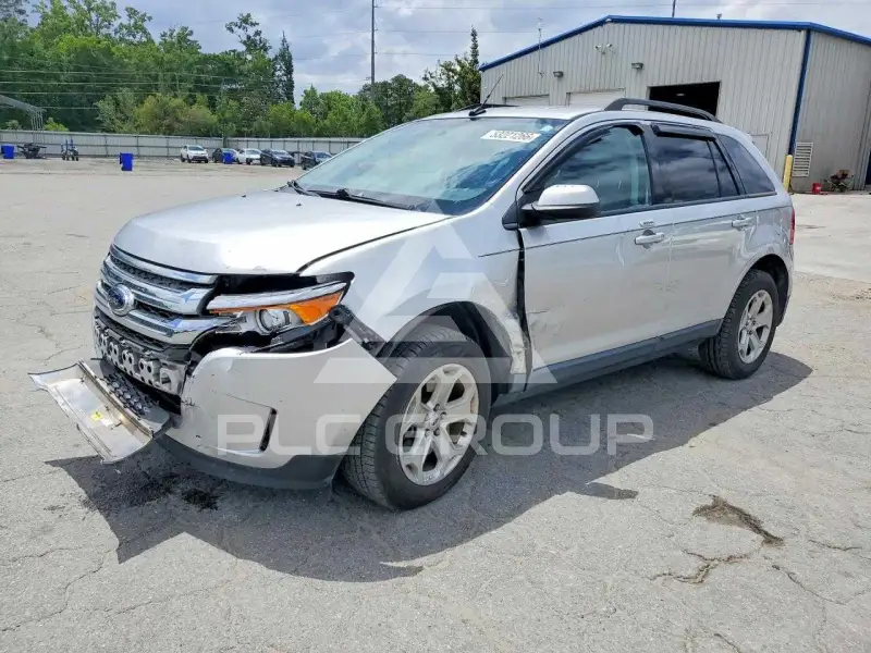 2013 Ford EDGE photo