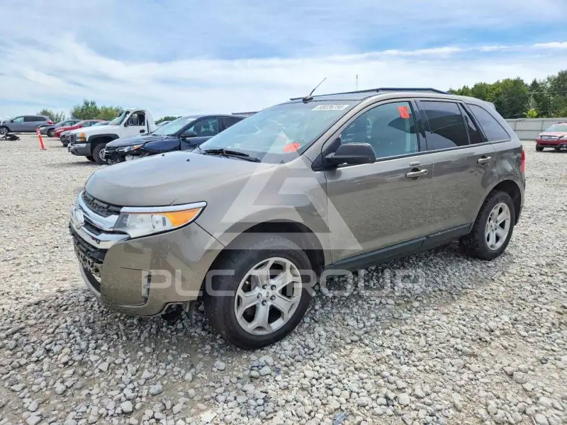2013 Ford EDGE photo