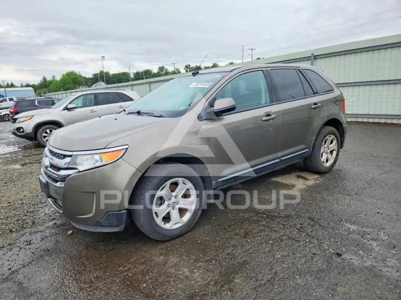 2013 Ford EDGE photo