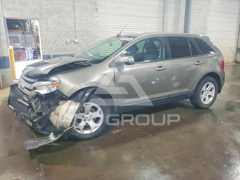 2013 Ford EDGE photo