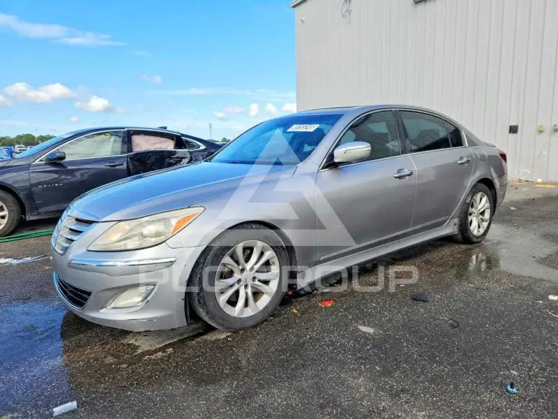 2013 Hyundai Genesis фото