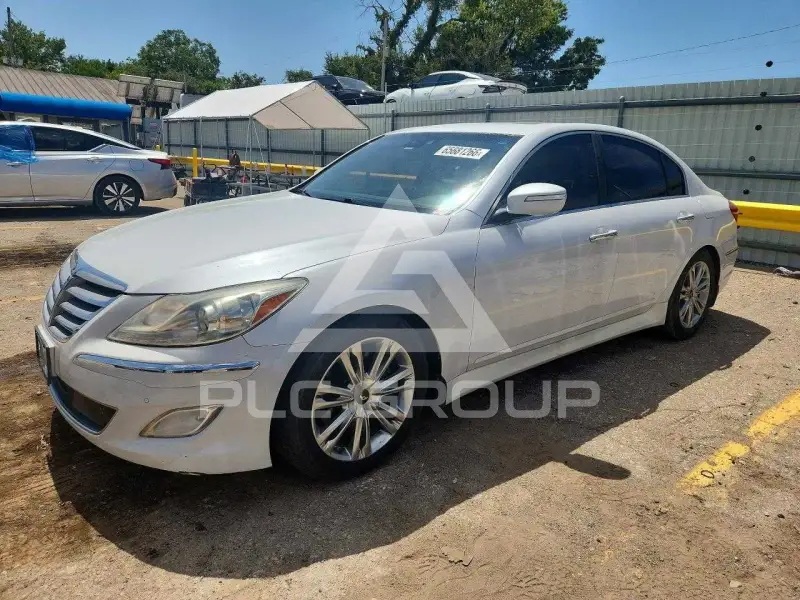 2013 Hyundai Genesis photo