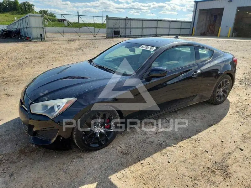2013 Hyundai Genesis photo
