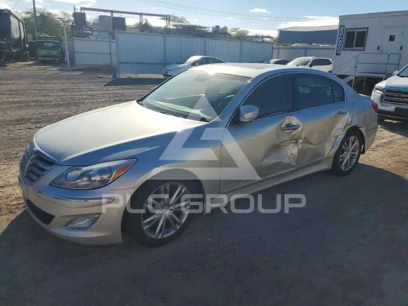 2013 Hyundai Genesis фото