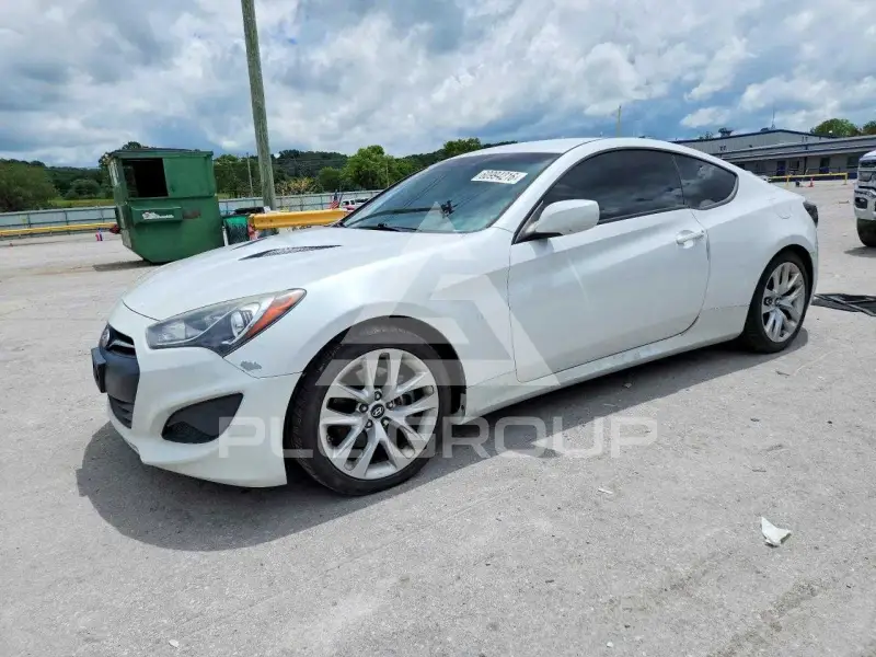 2013 Hyundai Genesis photo