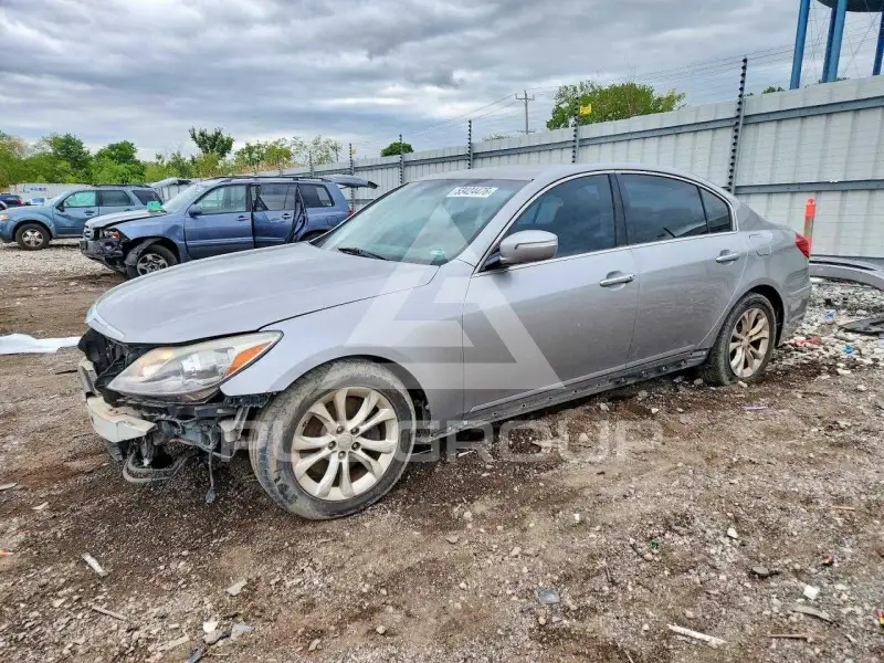 2013 Hyundai Genesis фото