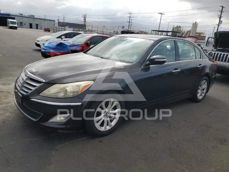 2013 Hyundai Genesis photo