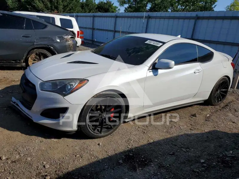 2013 Hyundai Genesis photo