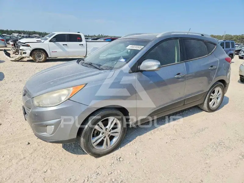 2013 Hyundai Tucson photo