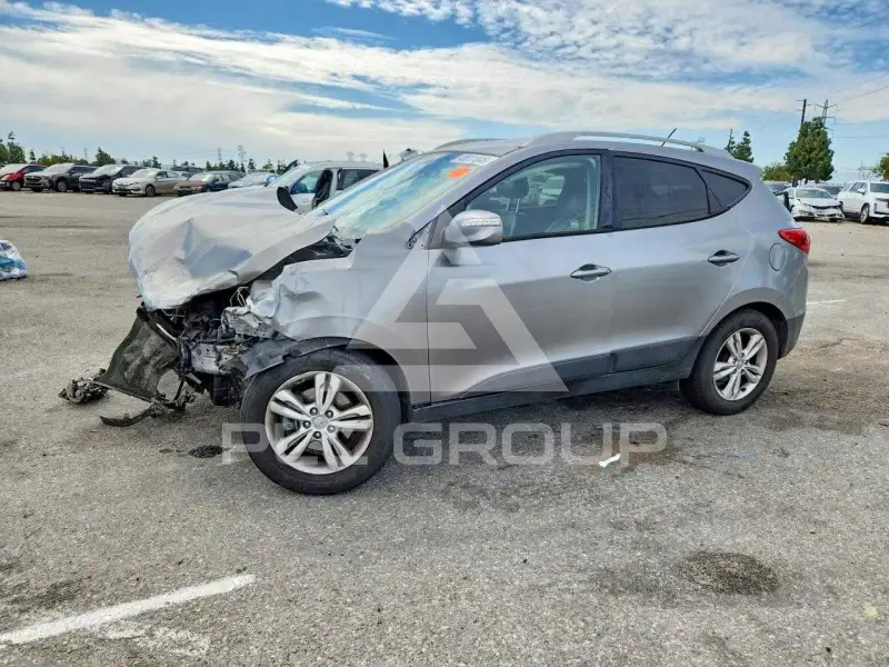 2013 Hyundai Tucson photo