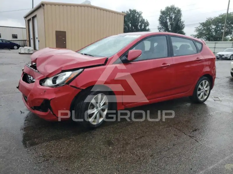 2013 Hyundai Accent фото