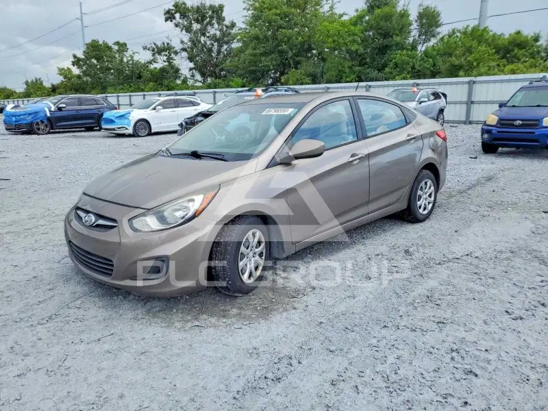 2013 Hyundai Accent фото