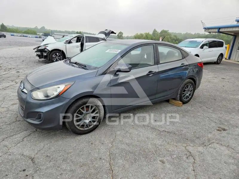 2013 Hyundai Accent фото