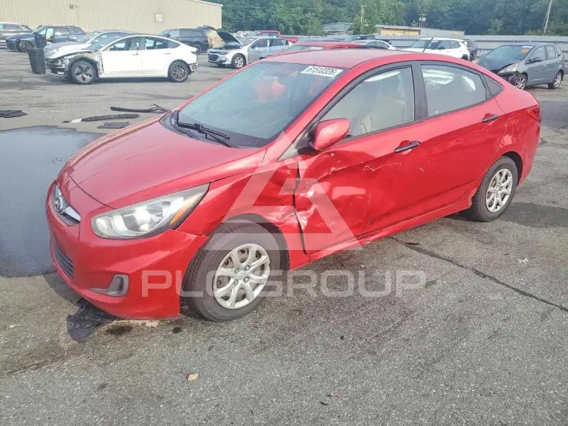 2013 Hyundai Accent photo