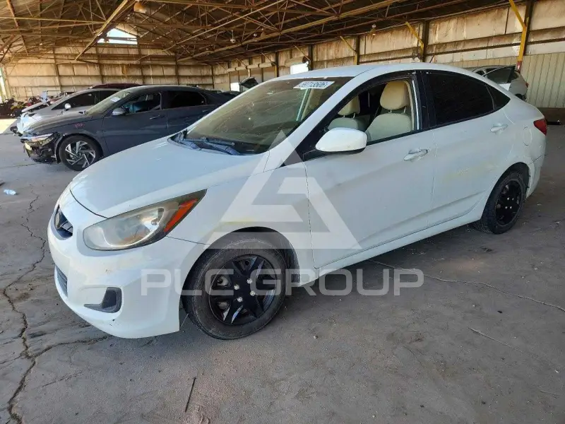 2013 Hyundai Accent фото