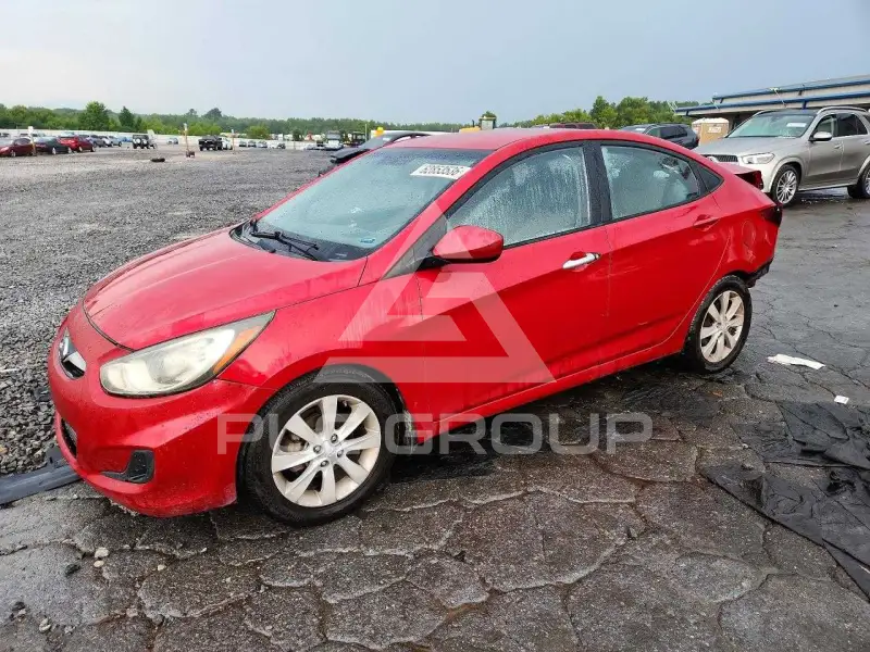 2013 Hyundai Accent фото