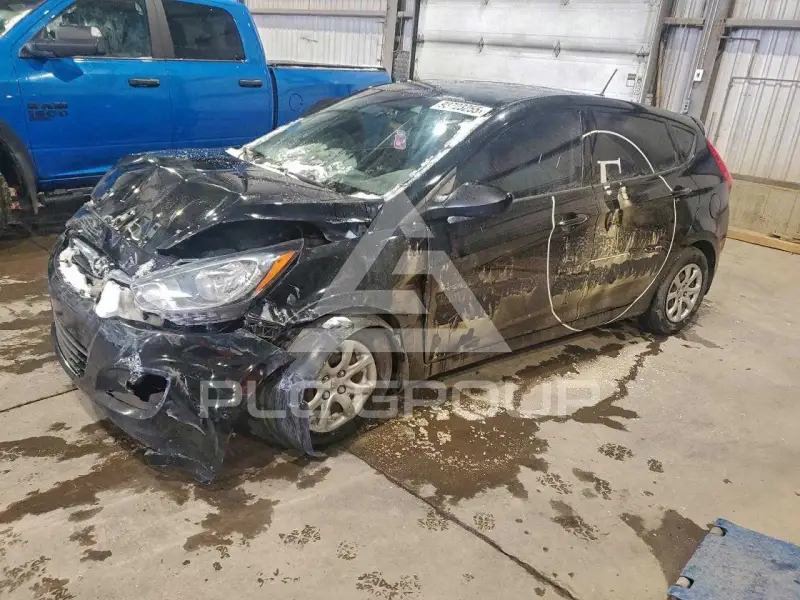 2013 Hyundai Accent фото