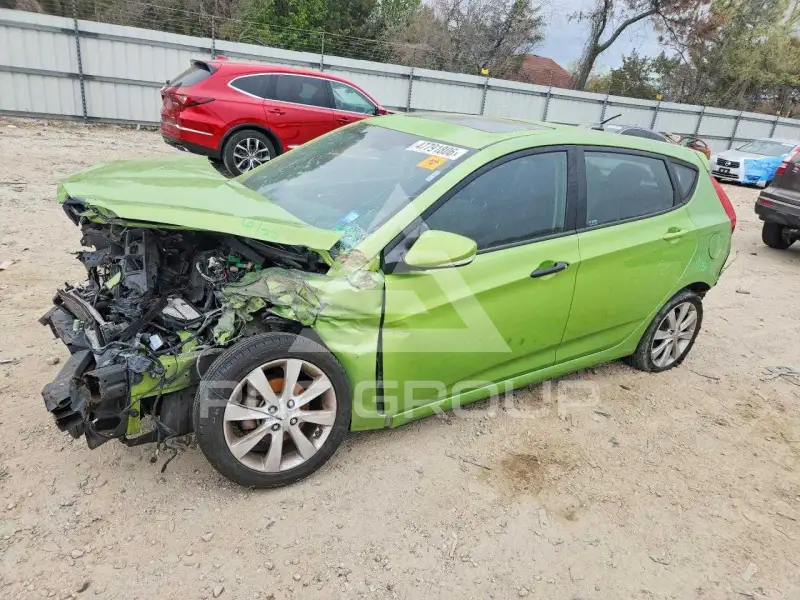 2013 Hyundai Accent фото