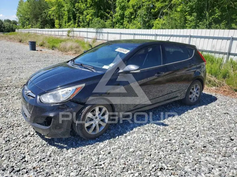 2013 Hyundai Accent photo