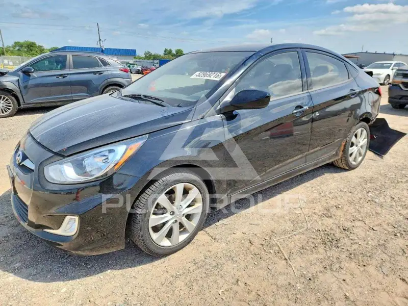 2013 Hyundai Accent фото