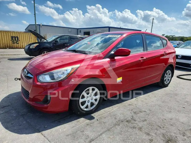 2013 Hyundai Accent фото