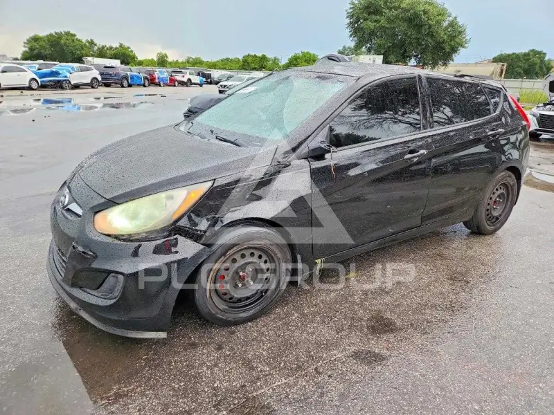 2013 Hyundai Accent фото