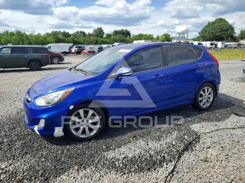 2013 Hyundai Accent фото