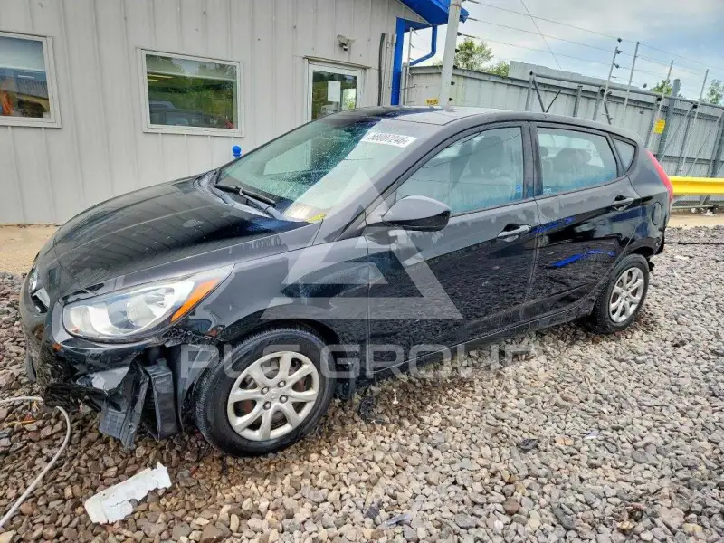 2013 Hyundai Accent фото