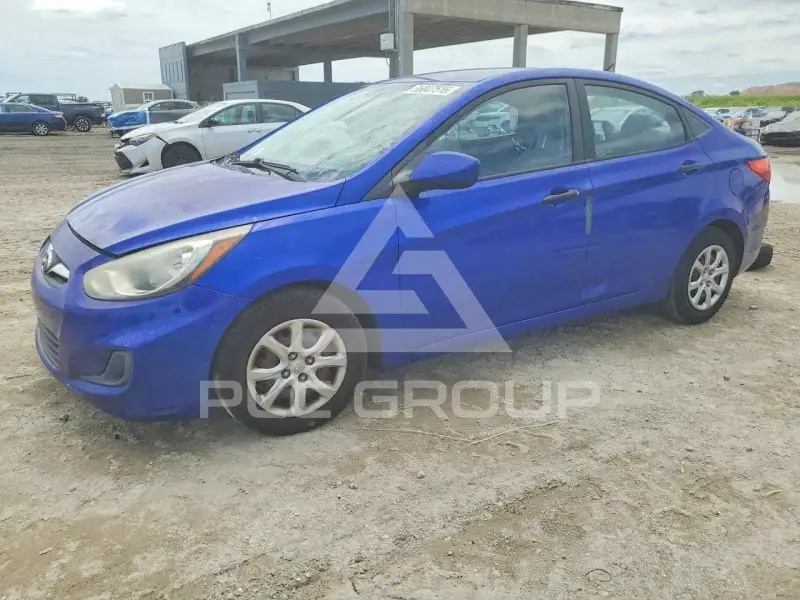 2013 Hyundai Accent фото