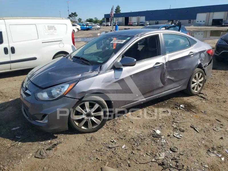 2013 Hyundai Accent фото