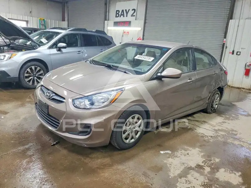 2013 Hyundai Accent фото