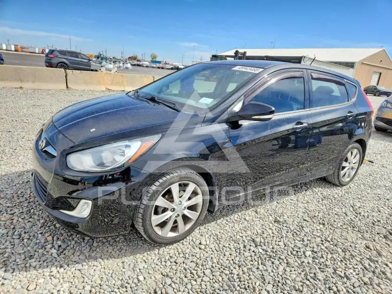 2013 Hyundai Accent фото