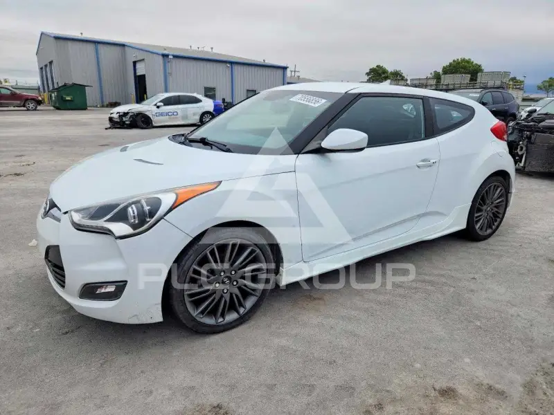 2013 Hyundai Veloster photo